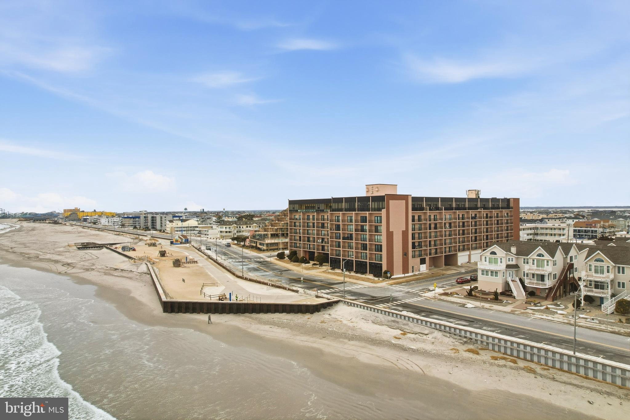 500 KENNEDY DRIVE 518-520