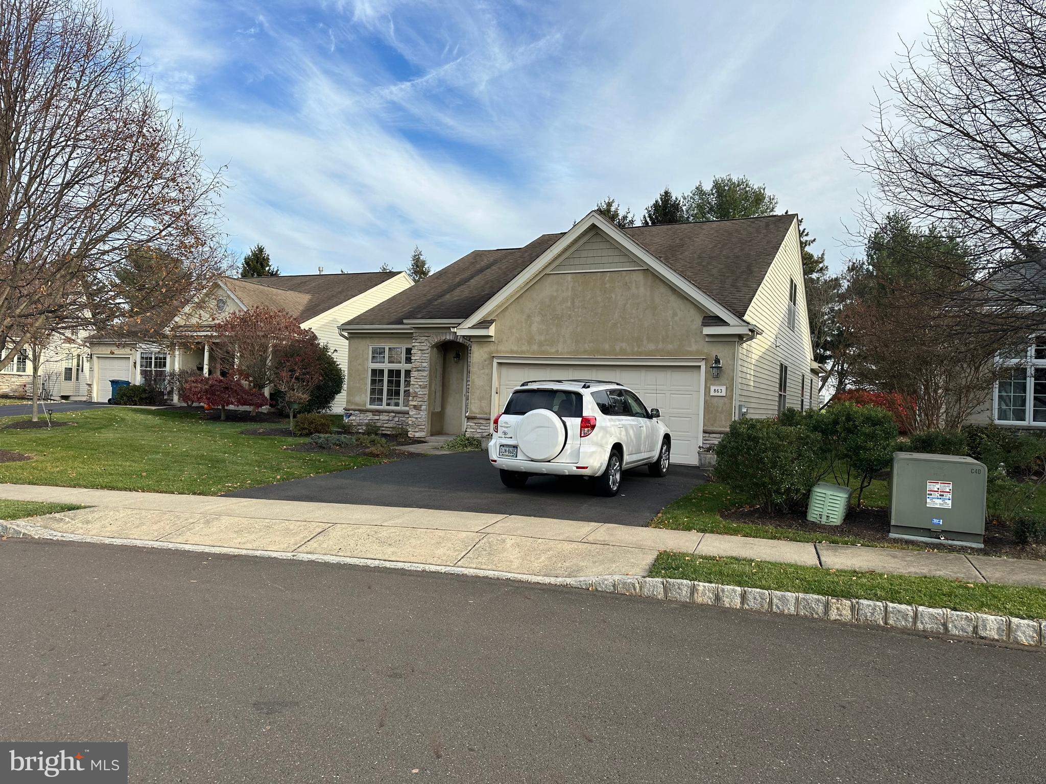 HERITAGE CR ESTS - Residential