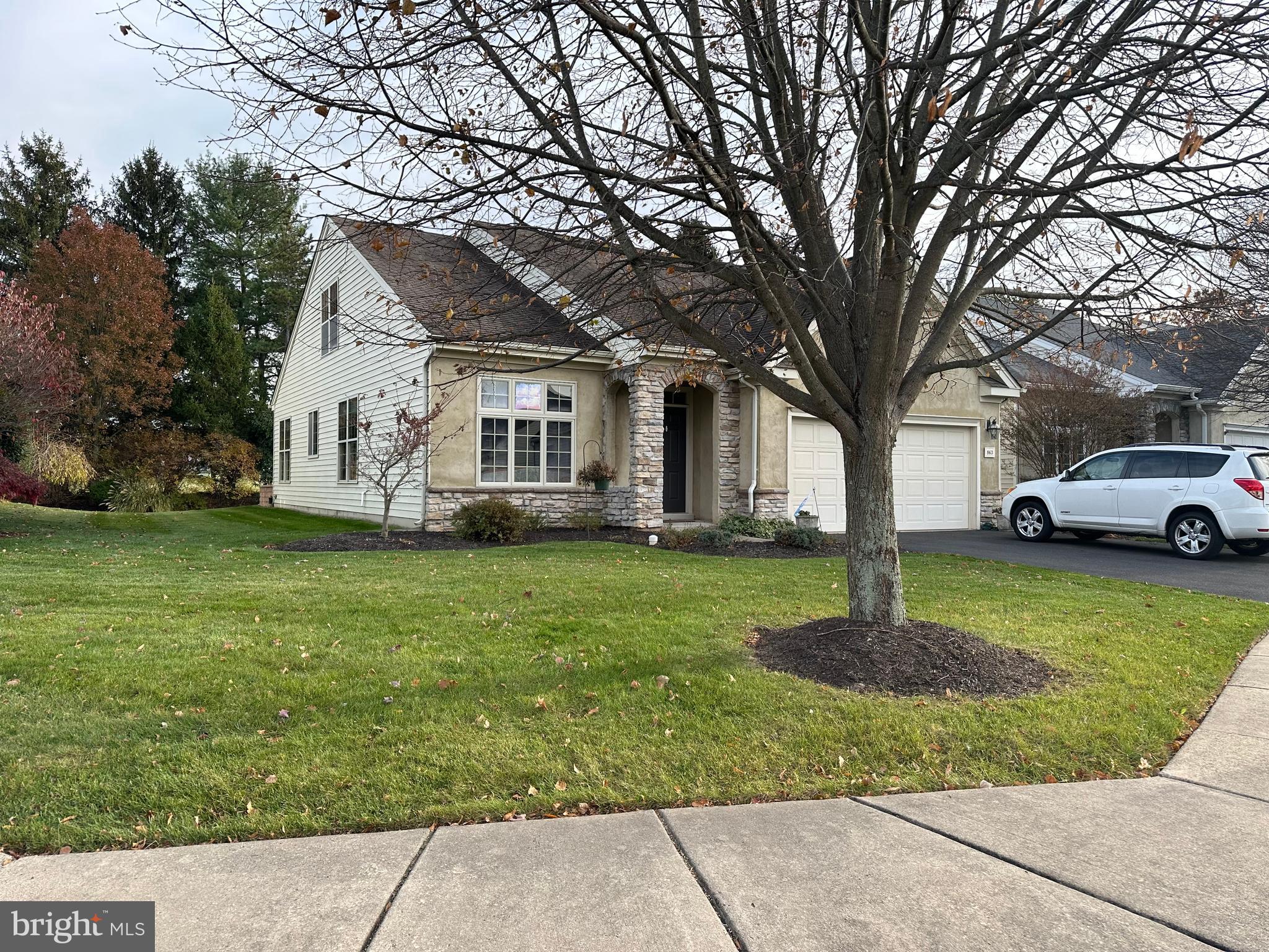 HERITAGE CR ESTS - Residential