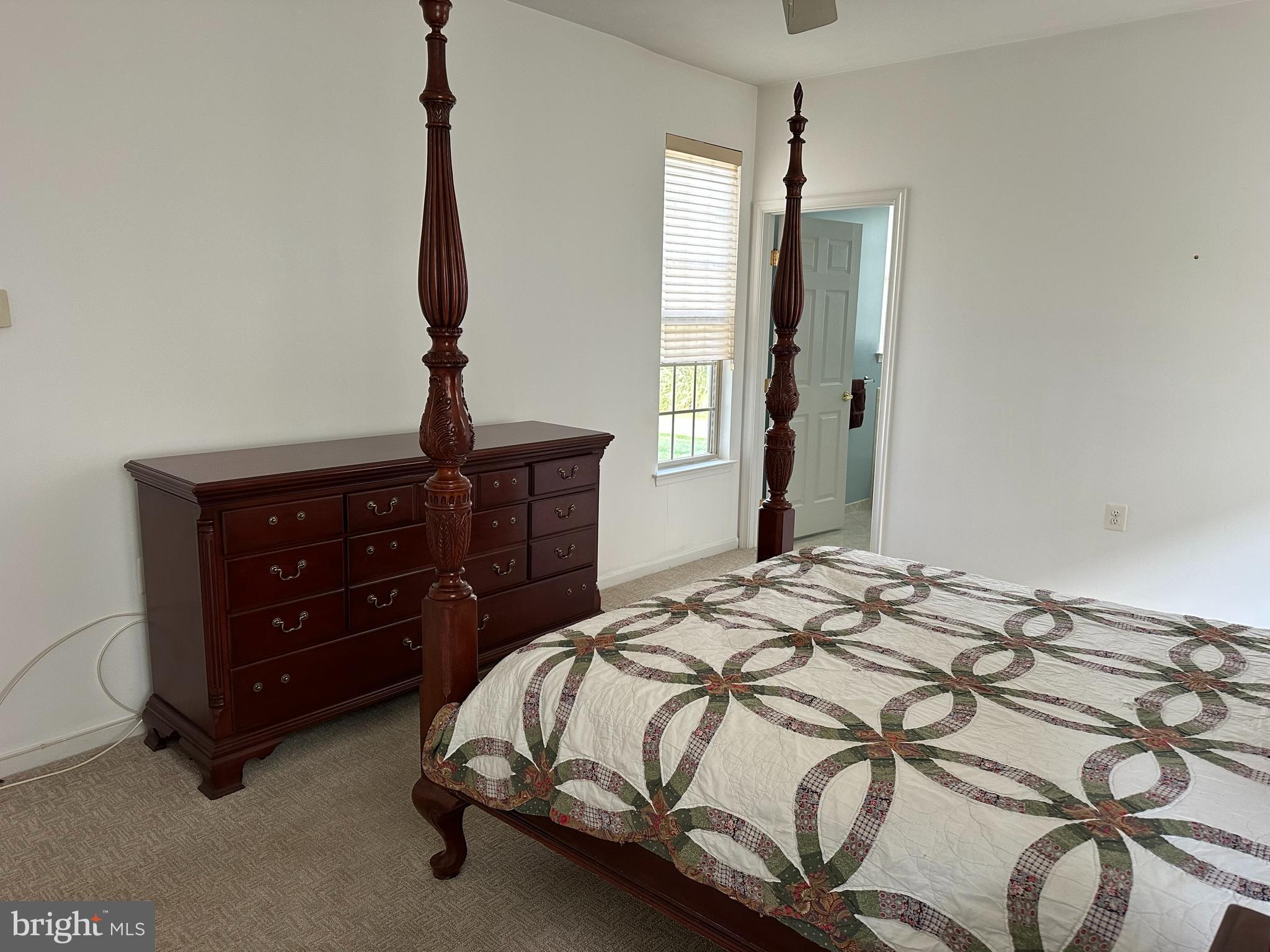 HERITAGE CR ESTS - Residential