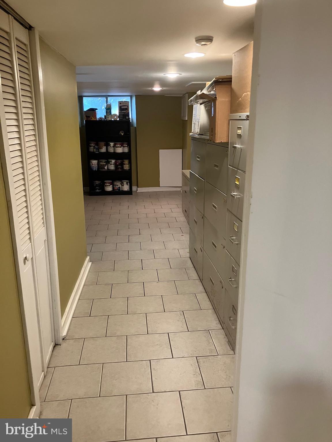 MAYFAIR - Commercial Sale