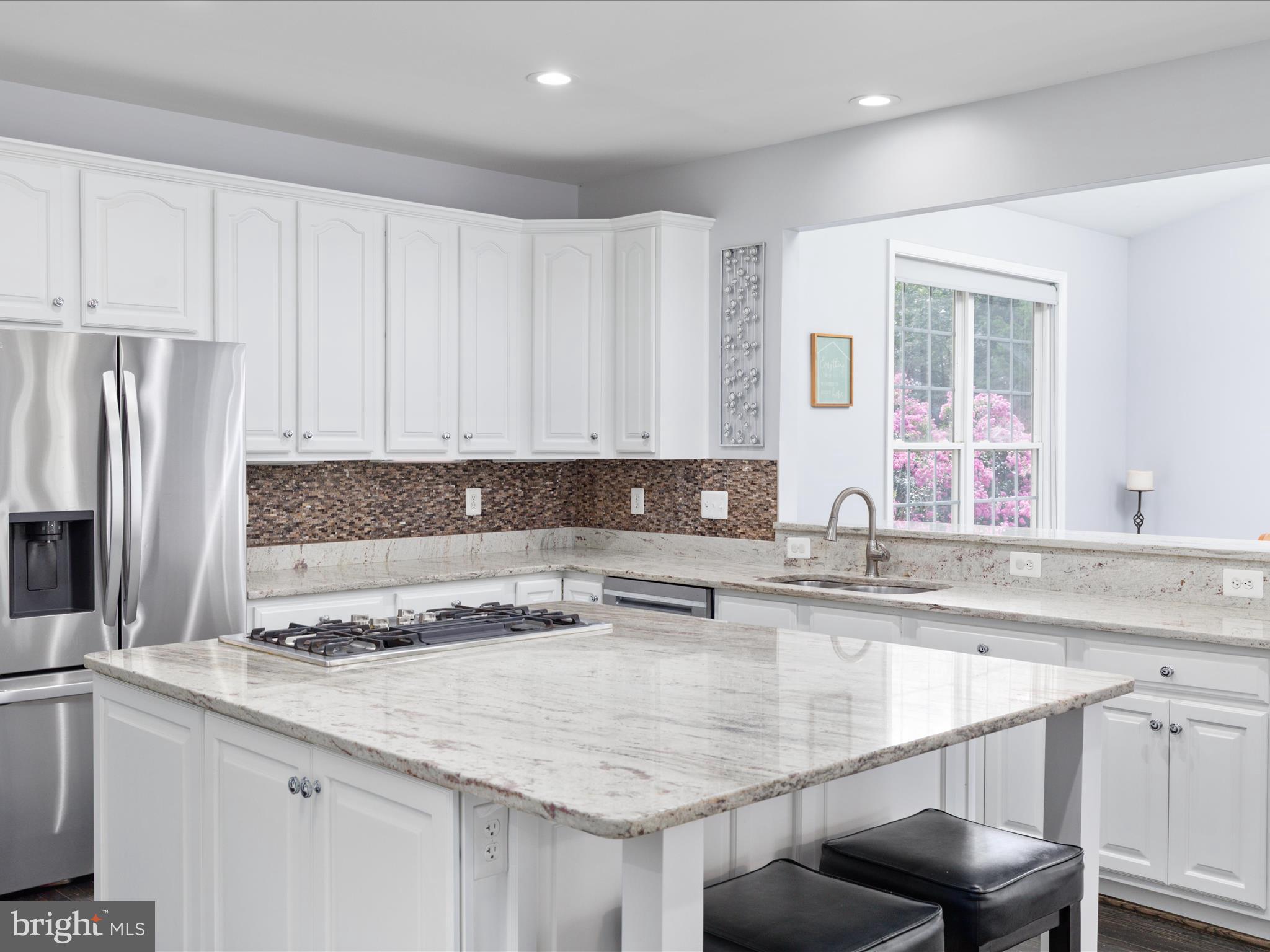 BROADLANDS - Residential