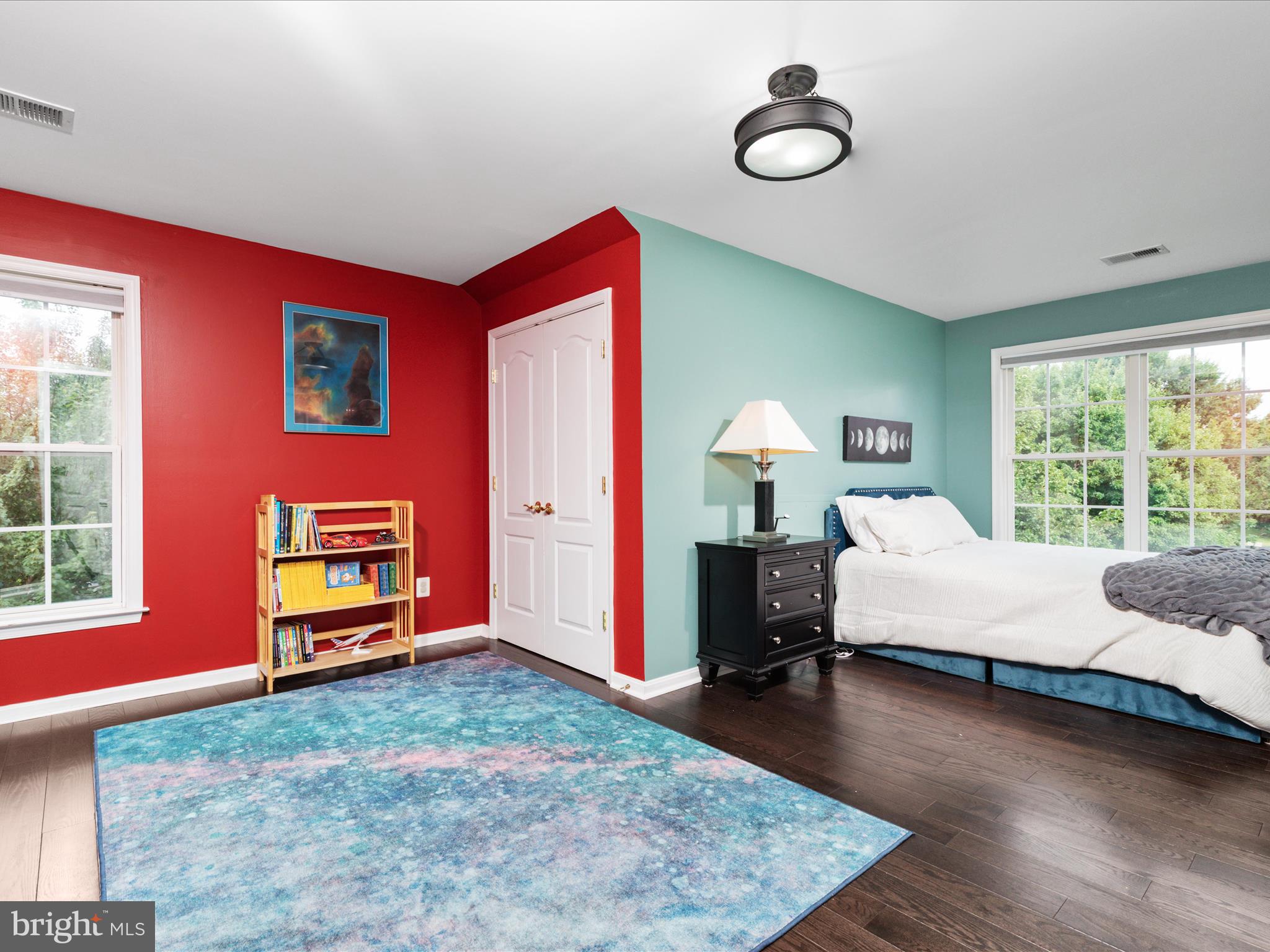 BROADLANDS - Residential