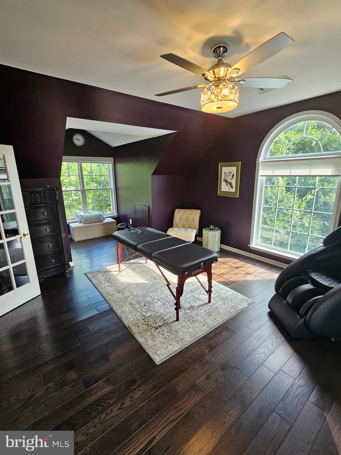 BROADLANDS - Residential