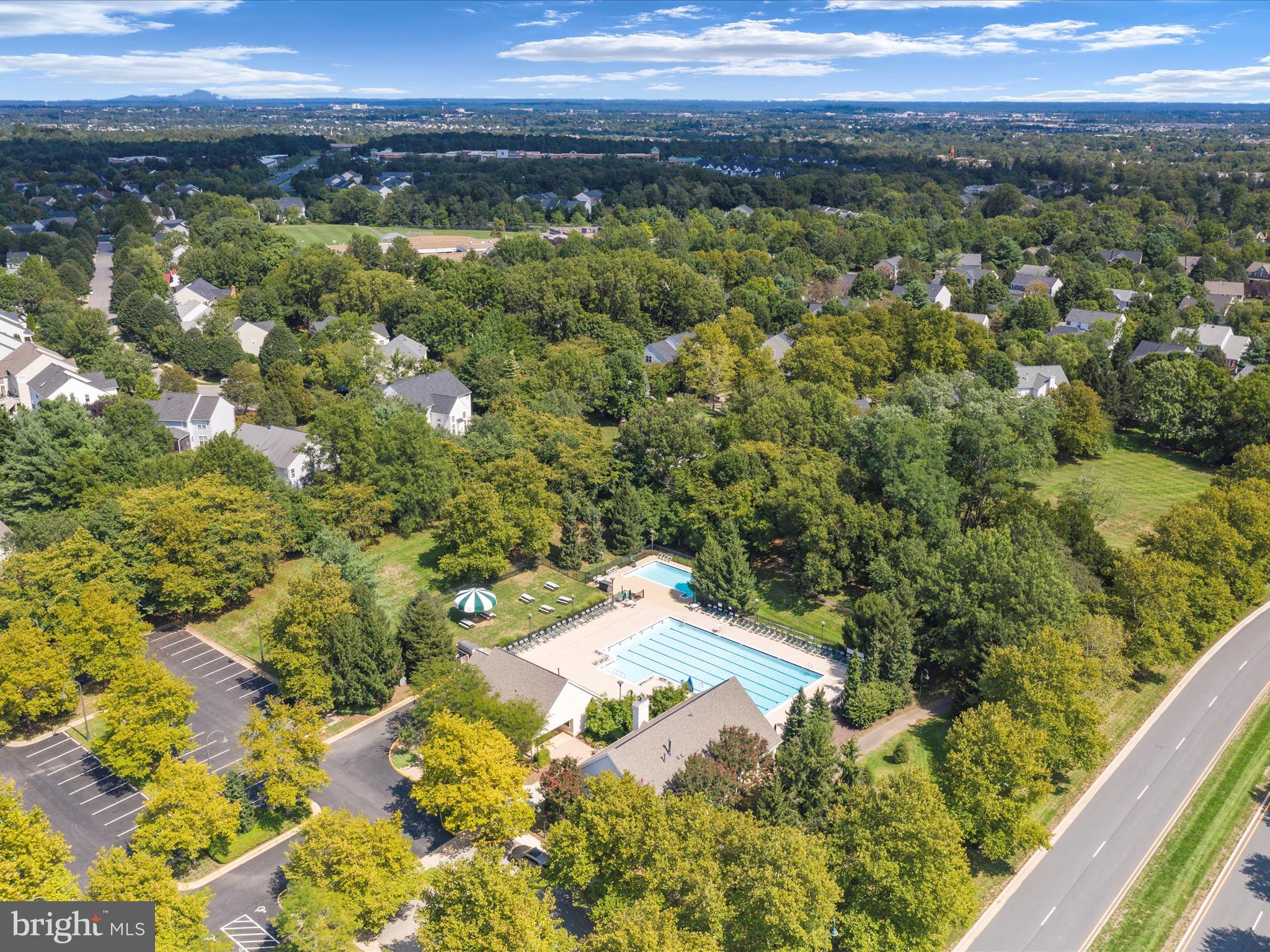 BROADLANDS - Residential