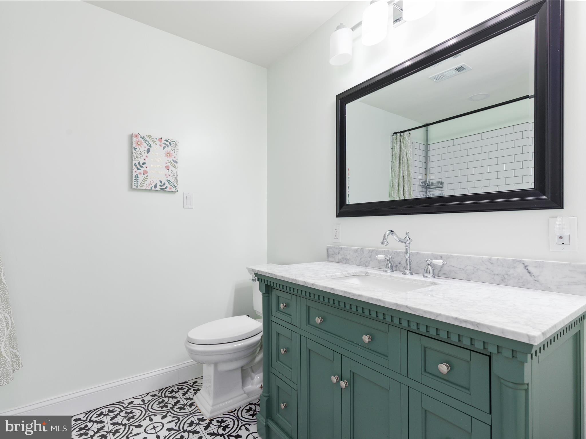 BROADLANDS - Residential