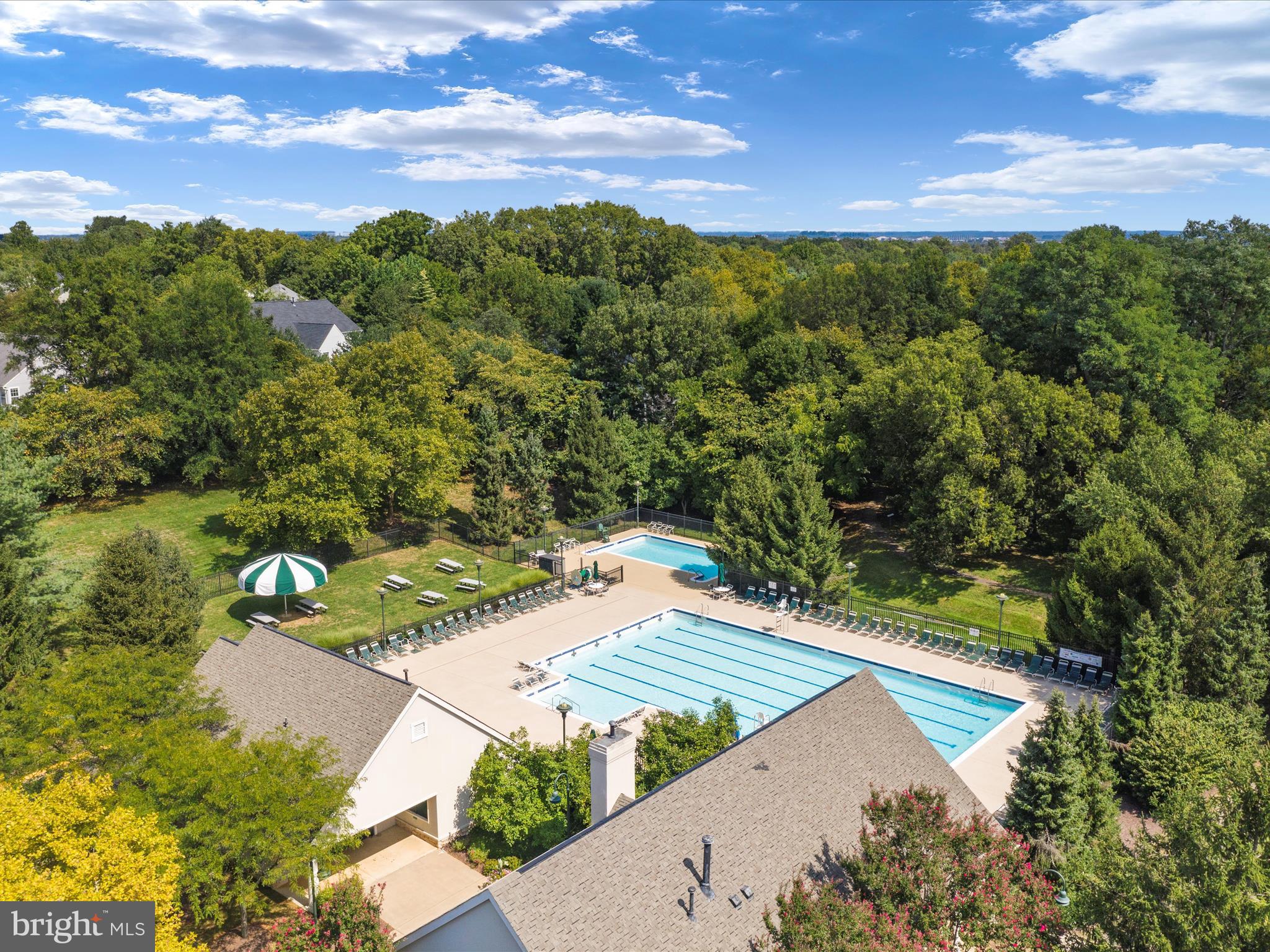 BROADLANDS - Residential