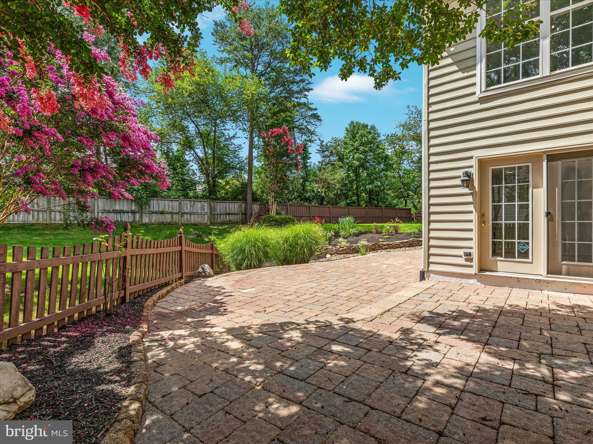 BROADLANDS - Residential