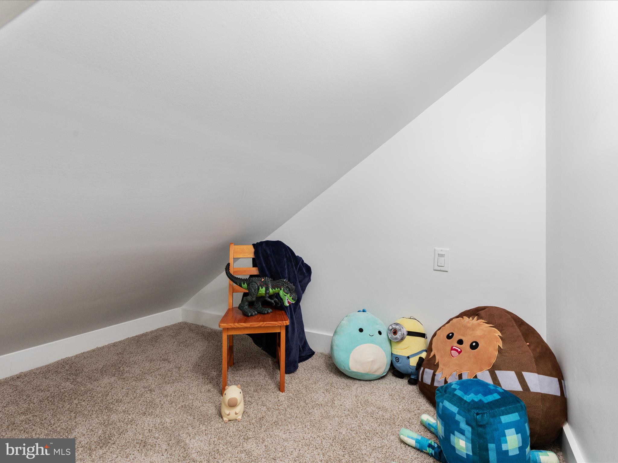 BROADLANDS - Residential