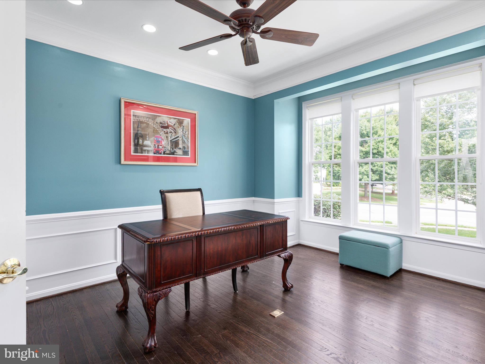 BROADLANDS - Residential