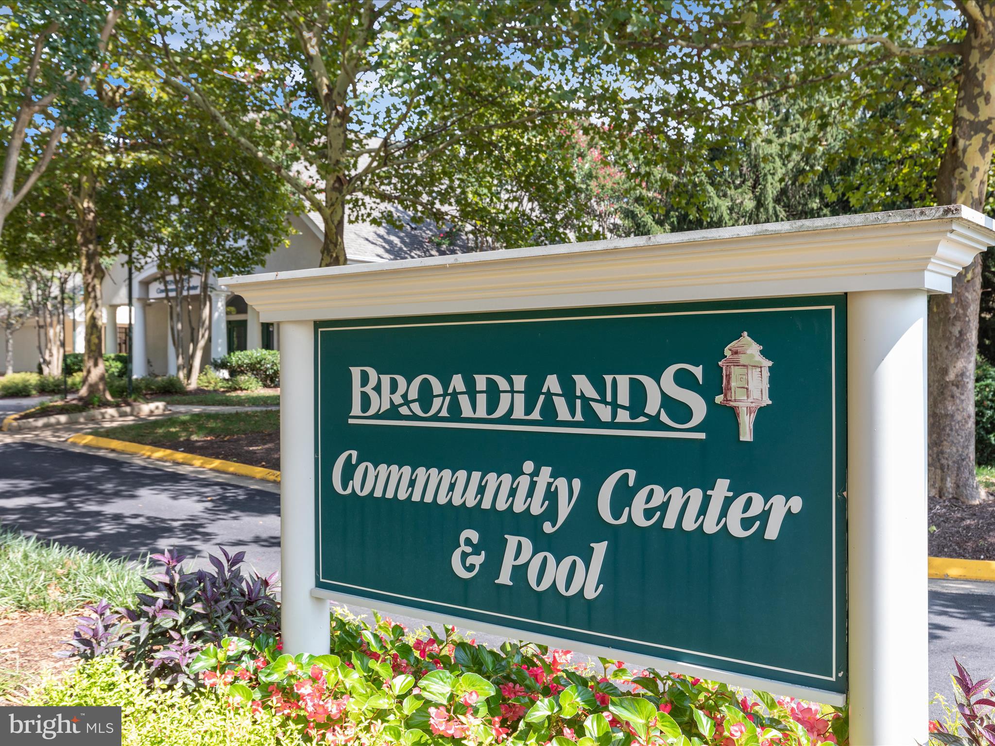 BROADLANDS - Residential