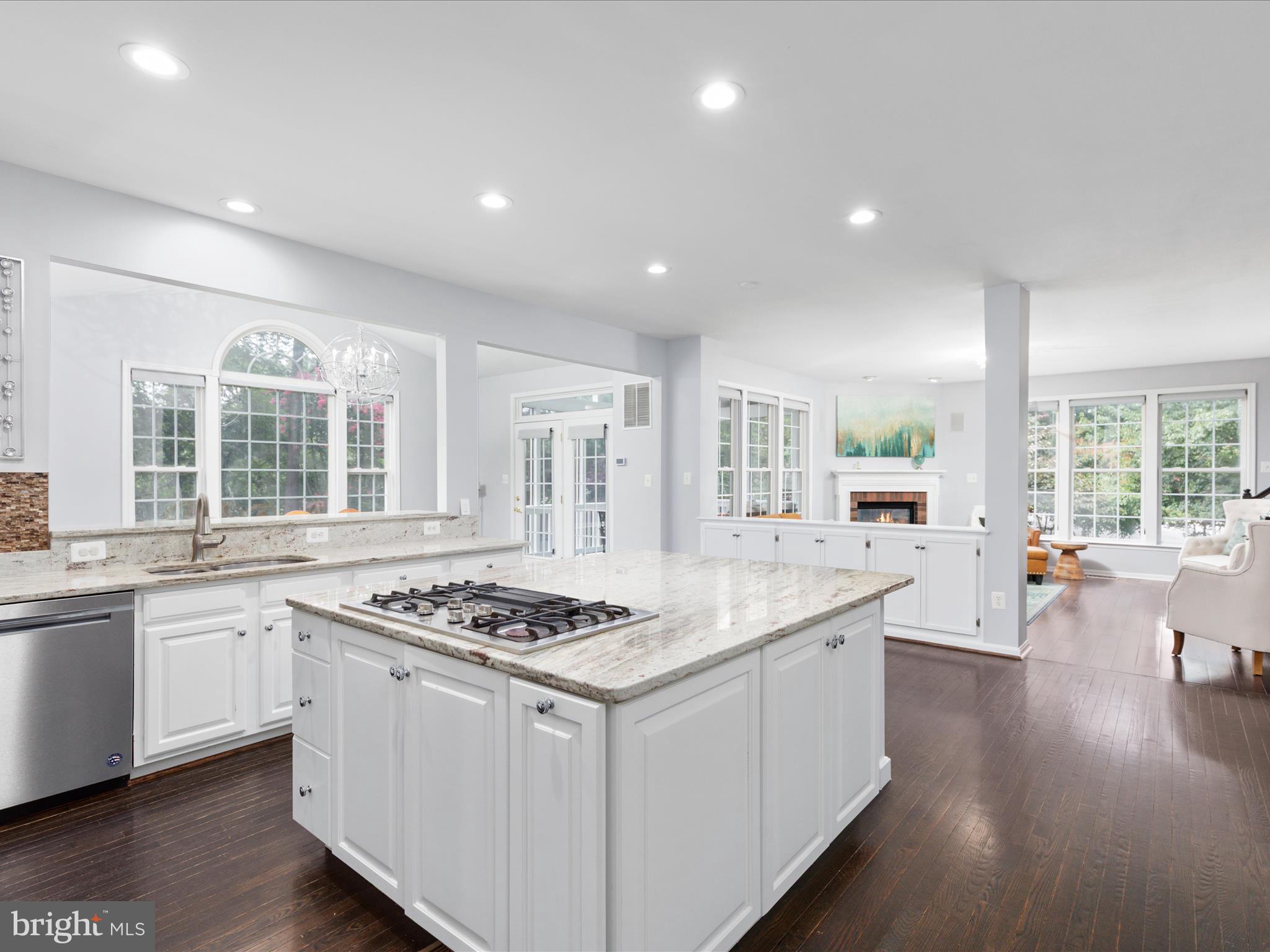 BROADLANDS - Residential