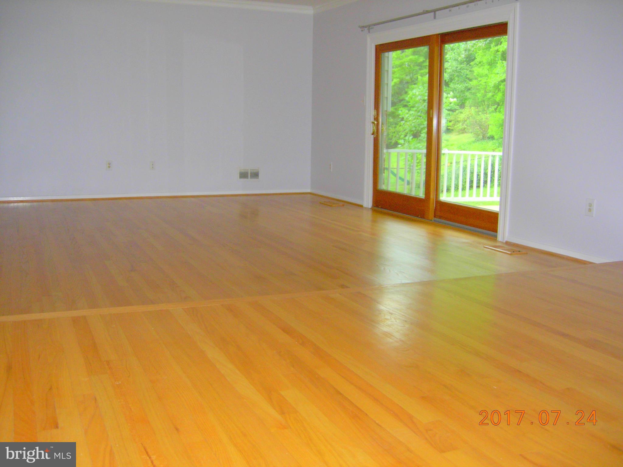 COUNTRY CLUB VIEW - Residential Lease