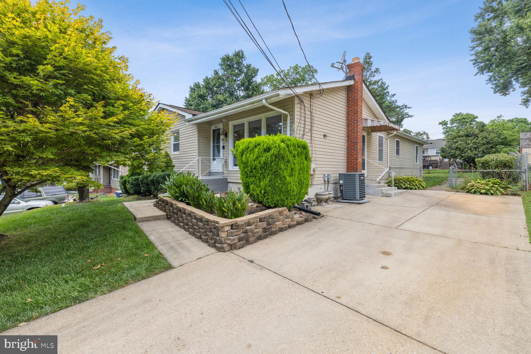 ASPEN HILL PARK - Residential