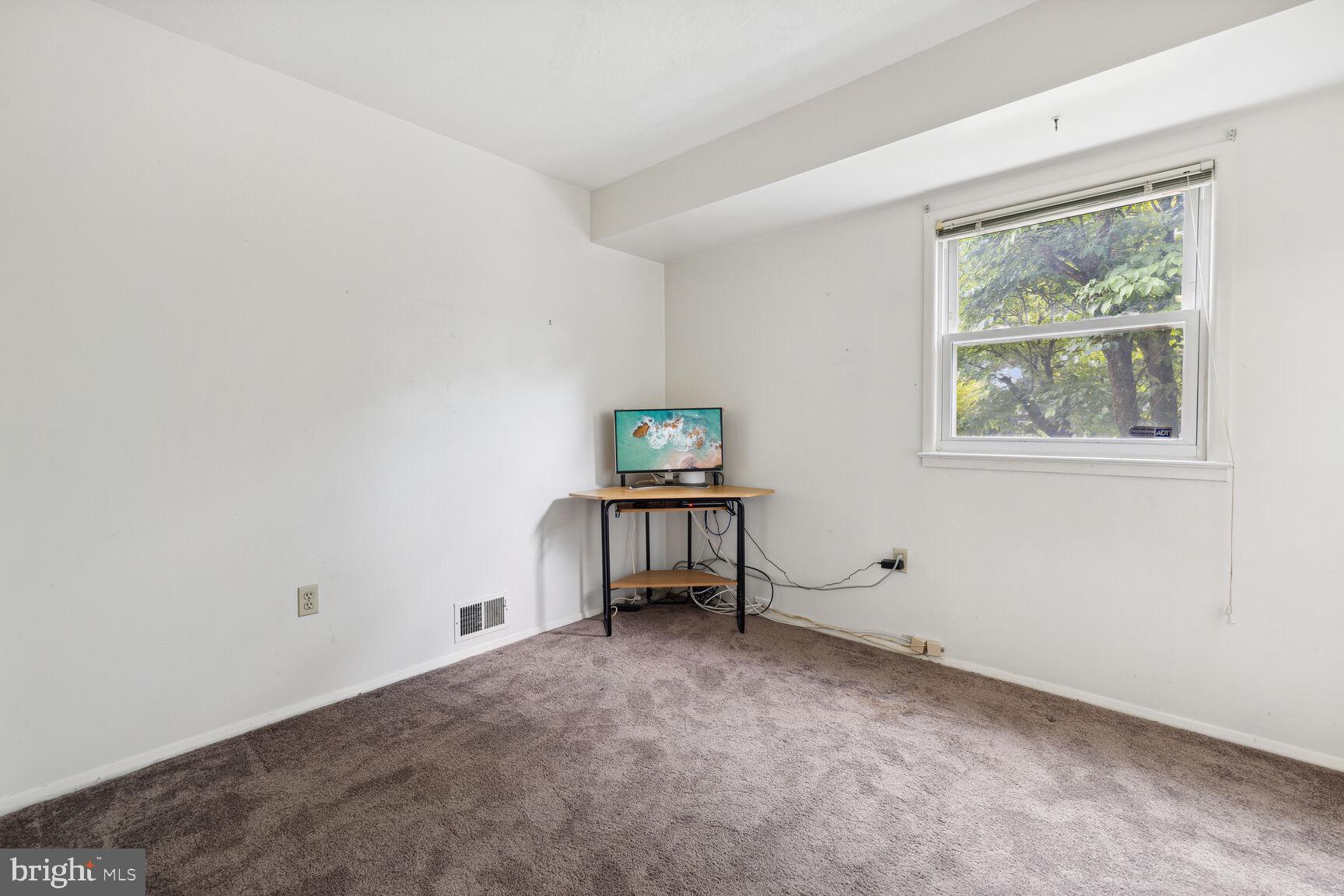 ASPEN HILL PARK - Residential