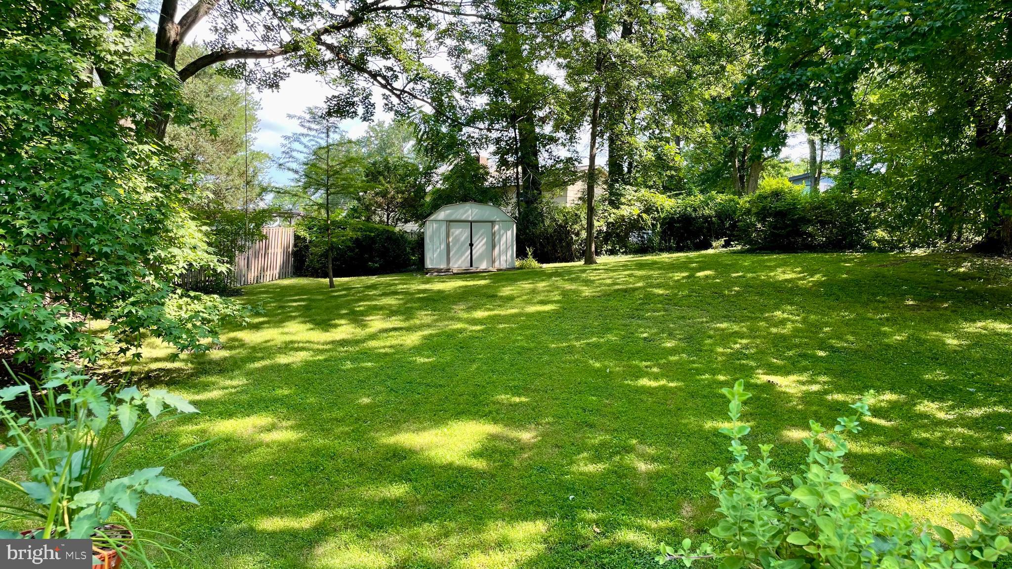 VIENNA WOODS - Residential