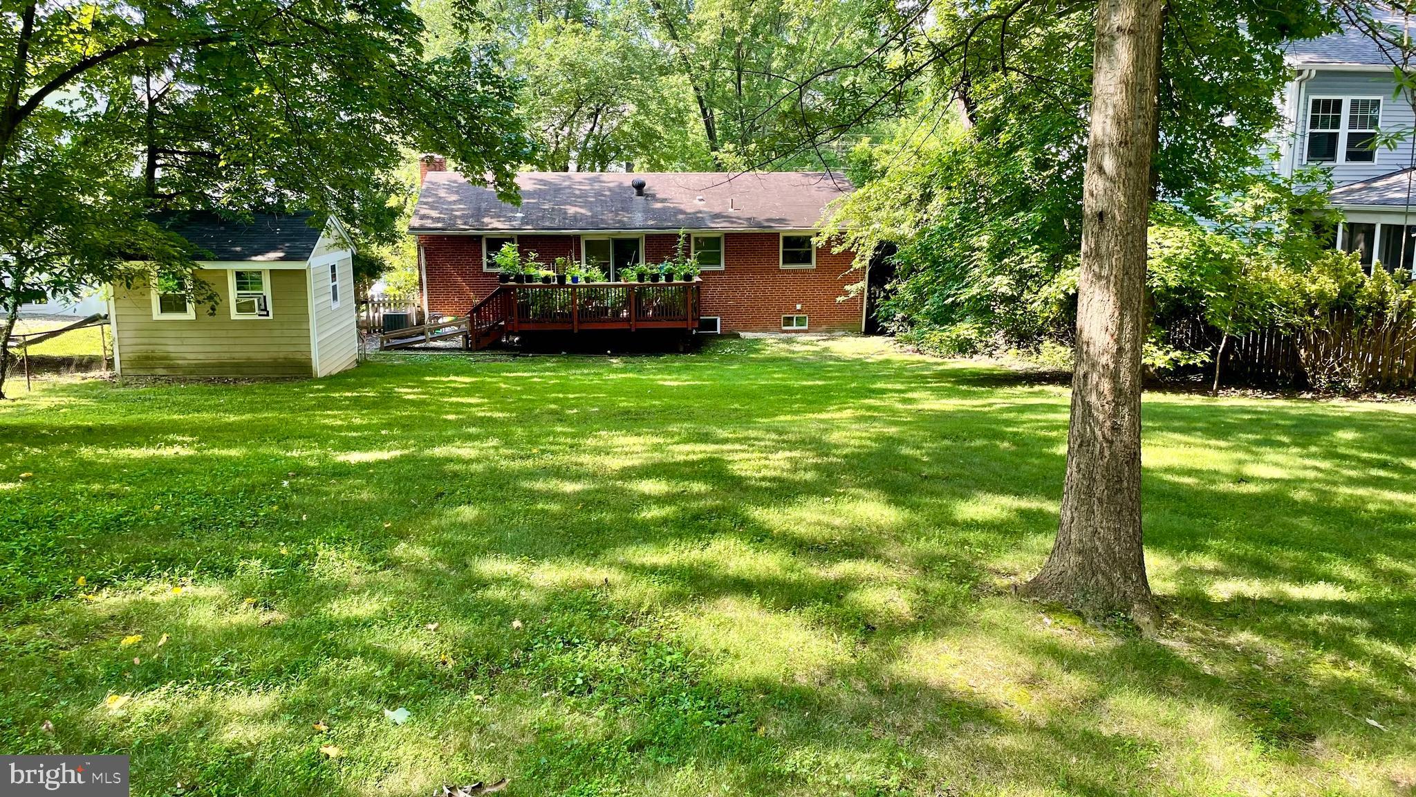 VIENNA WOODS - Residential