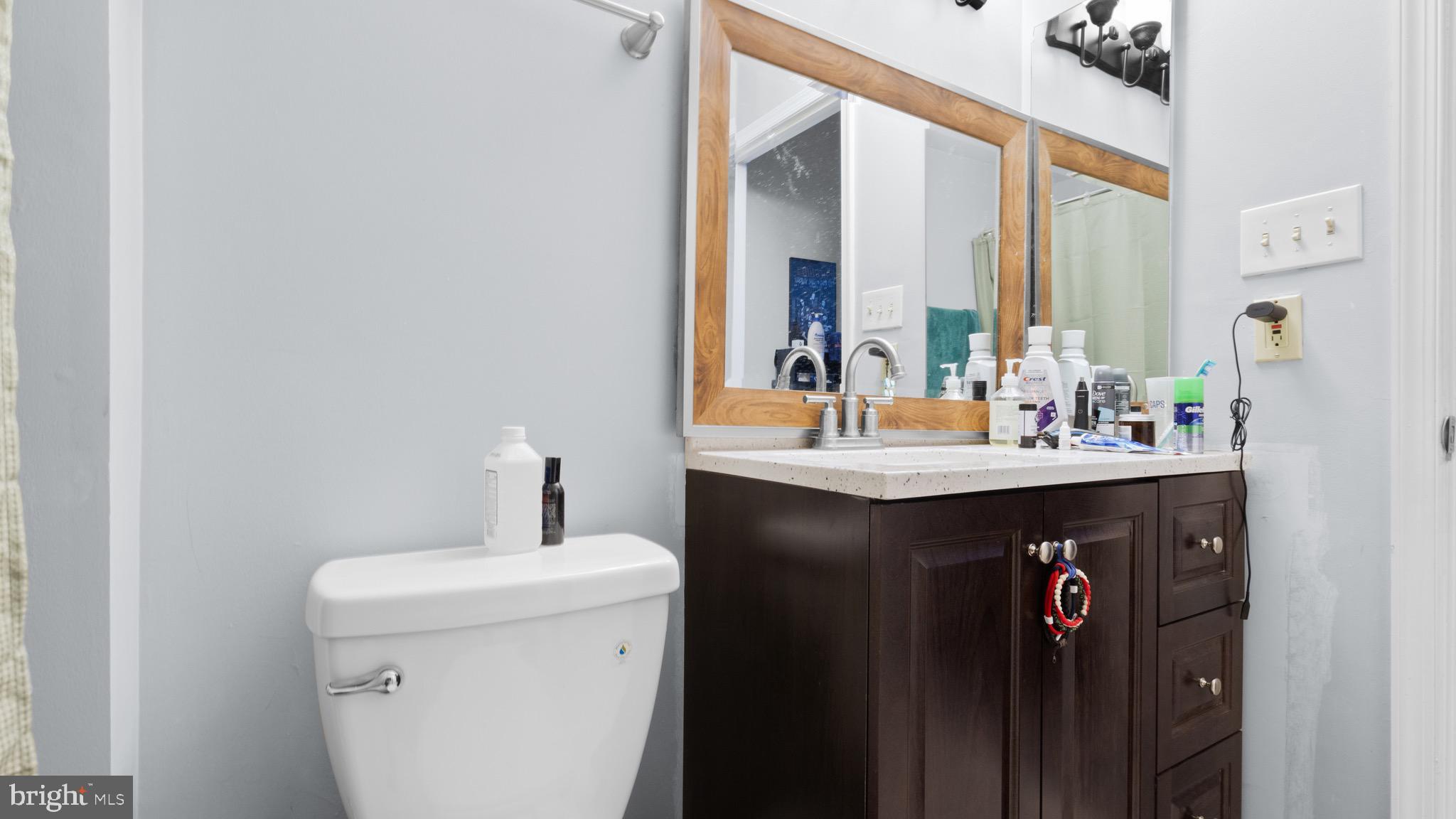 ASHBURN FARM - Residential