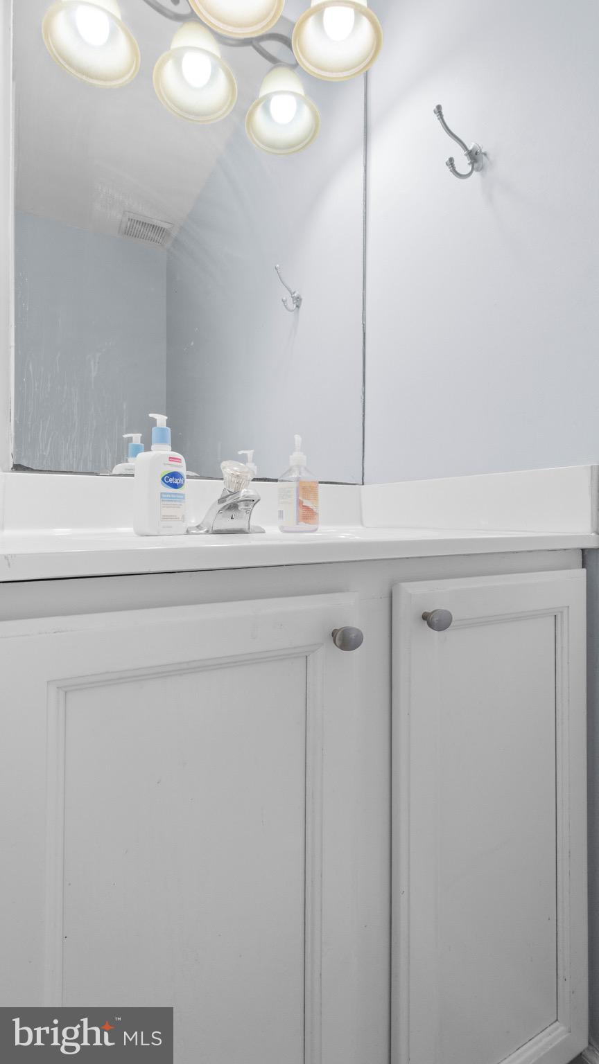 ASHBURN FARM - Residential