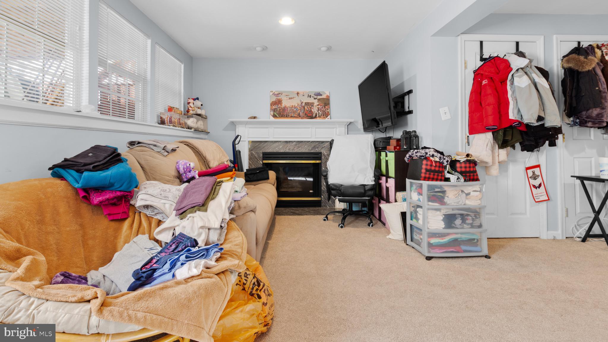 ASHBURN FARM - Residential