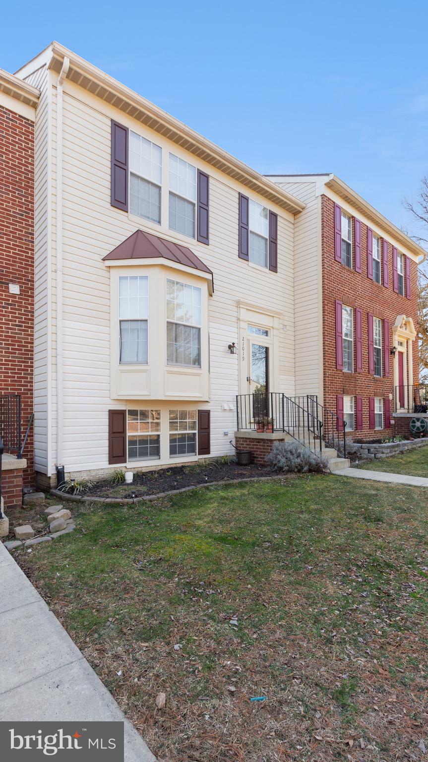 ASHBURN FARM - Residential