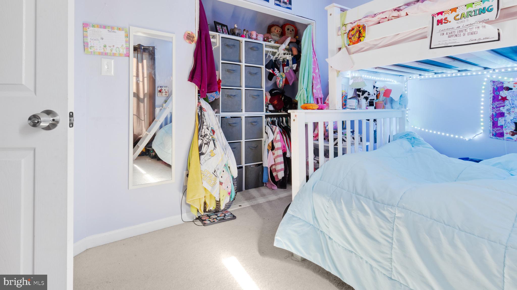 ASHBURN FARM - Residential