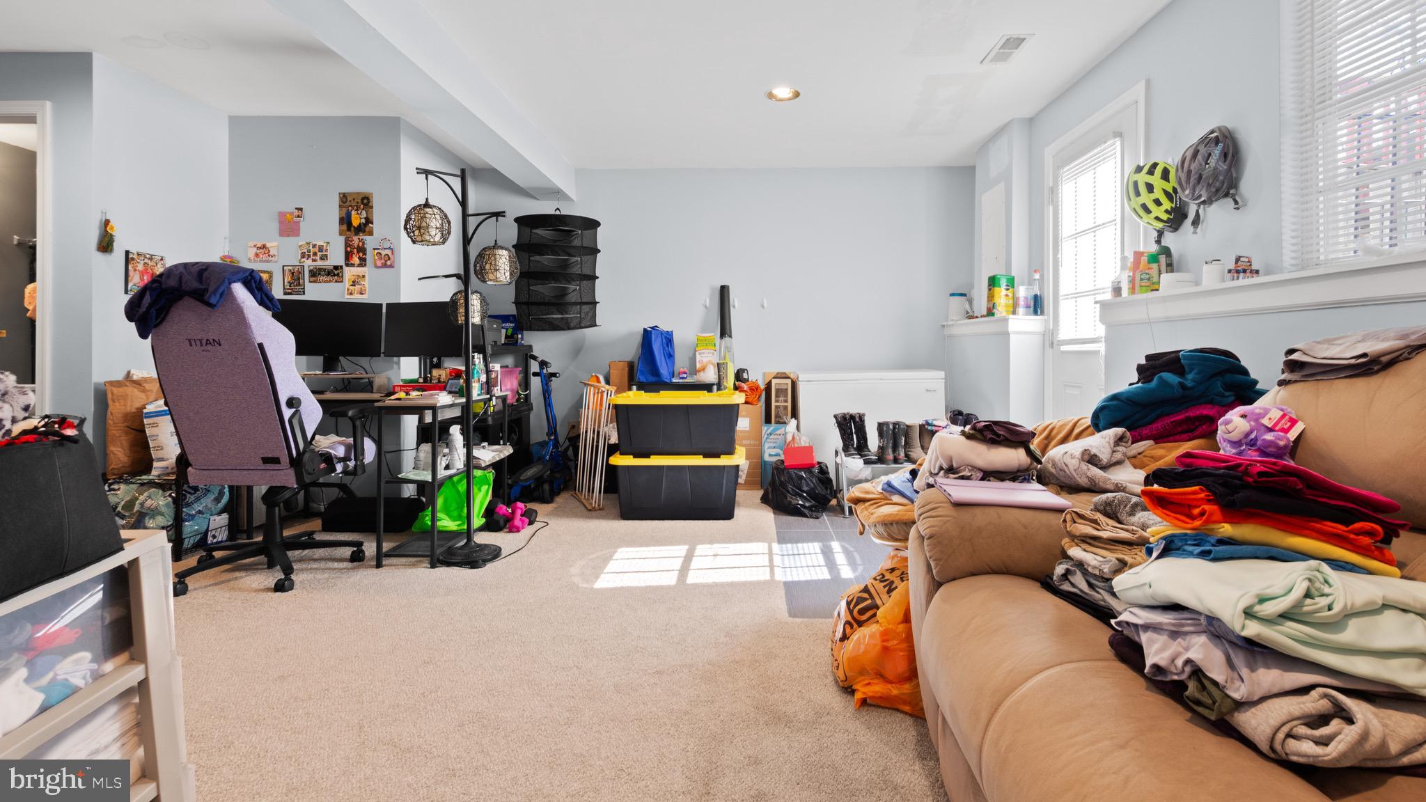 ASHBURN FARM - Residential