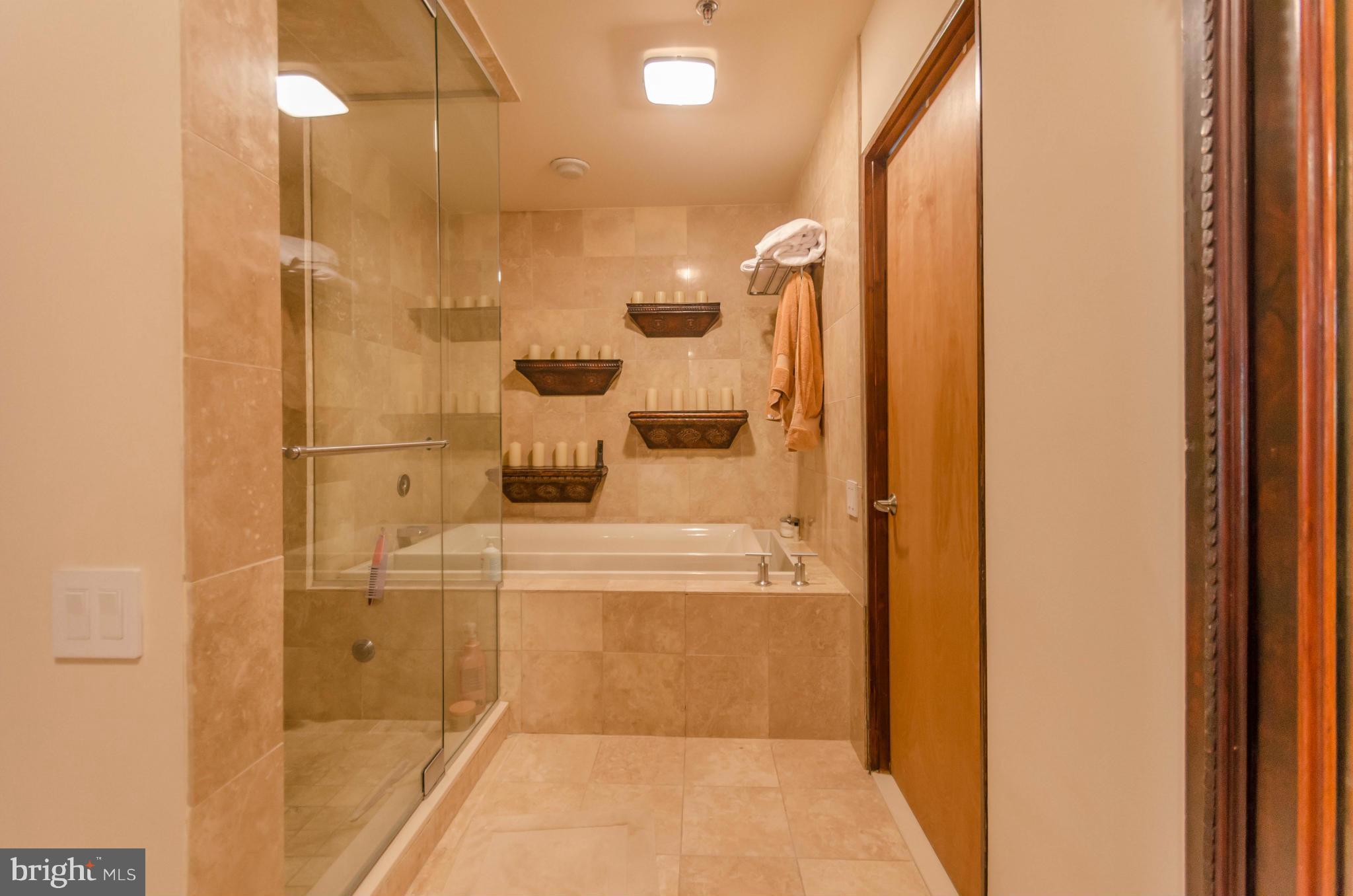 HARBOR EAST - Residential