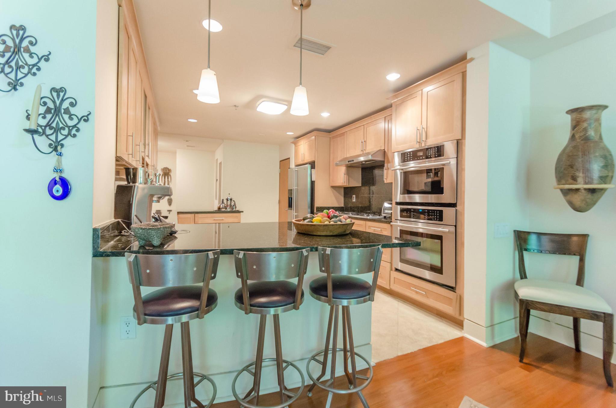 HARBOR EAST - Residential