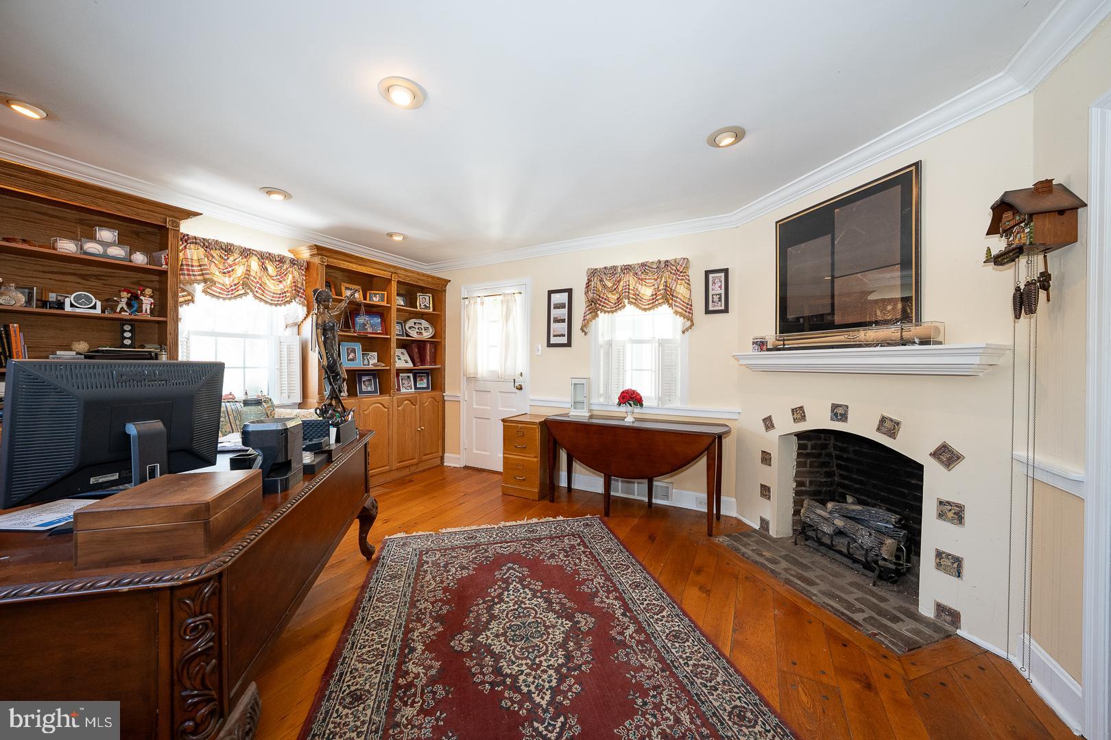 ROSELAWN ISLAND ES - Residential