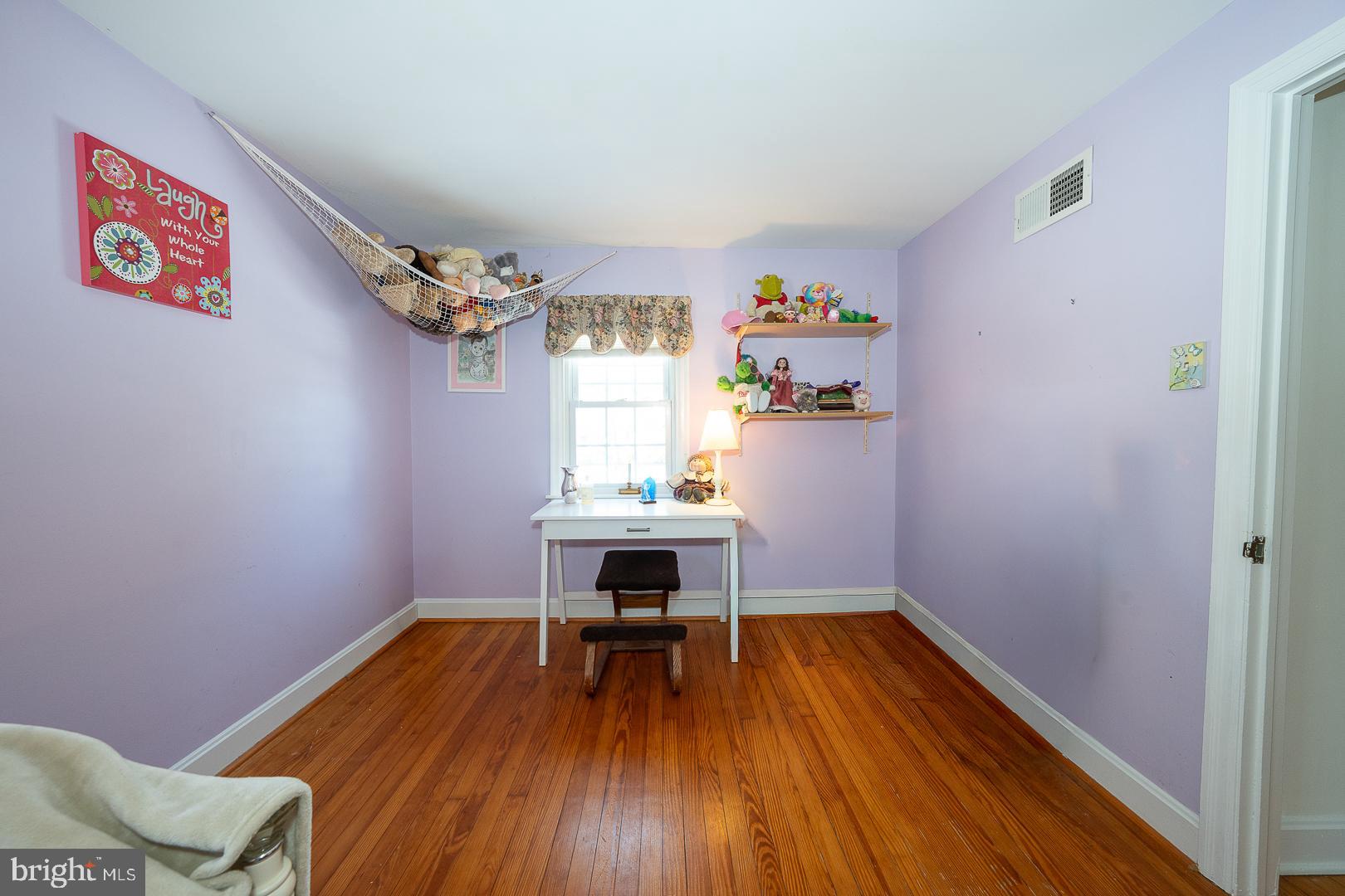 ROSELAWN ISLAND ES - Residential