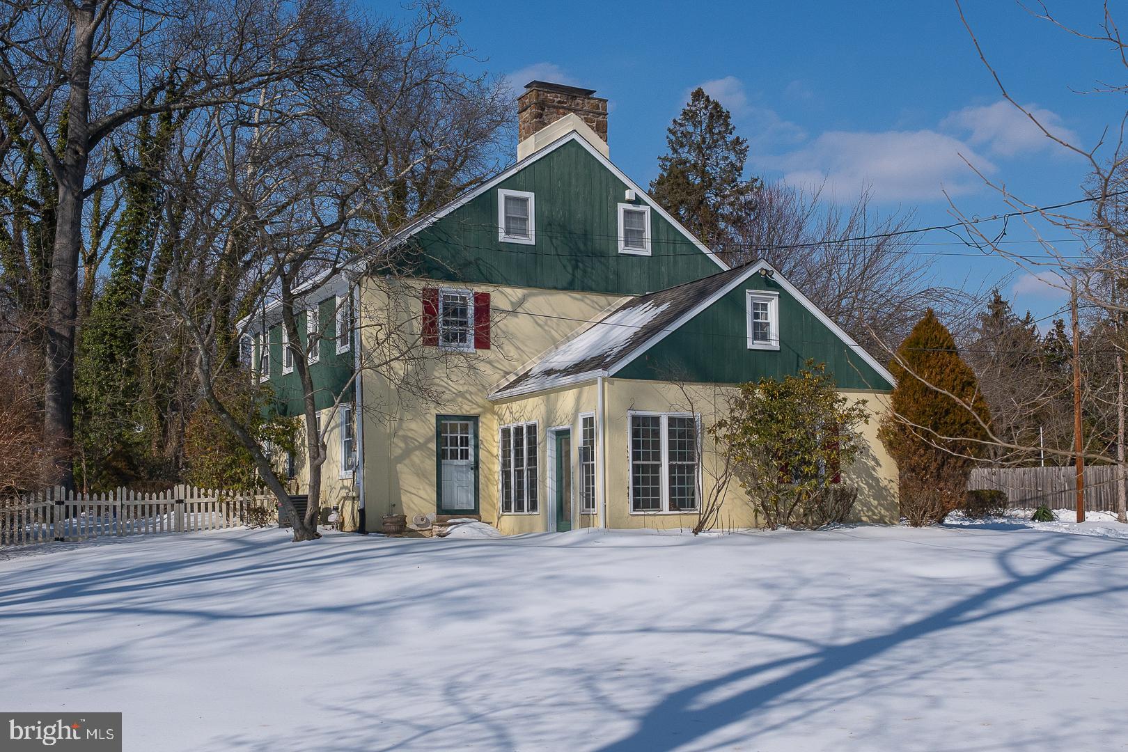 ROSELAWN ISLAND ES - Residential