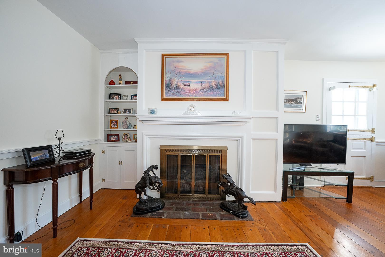 ROSELAWN ISLAND ES - Residential