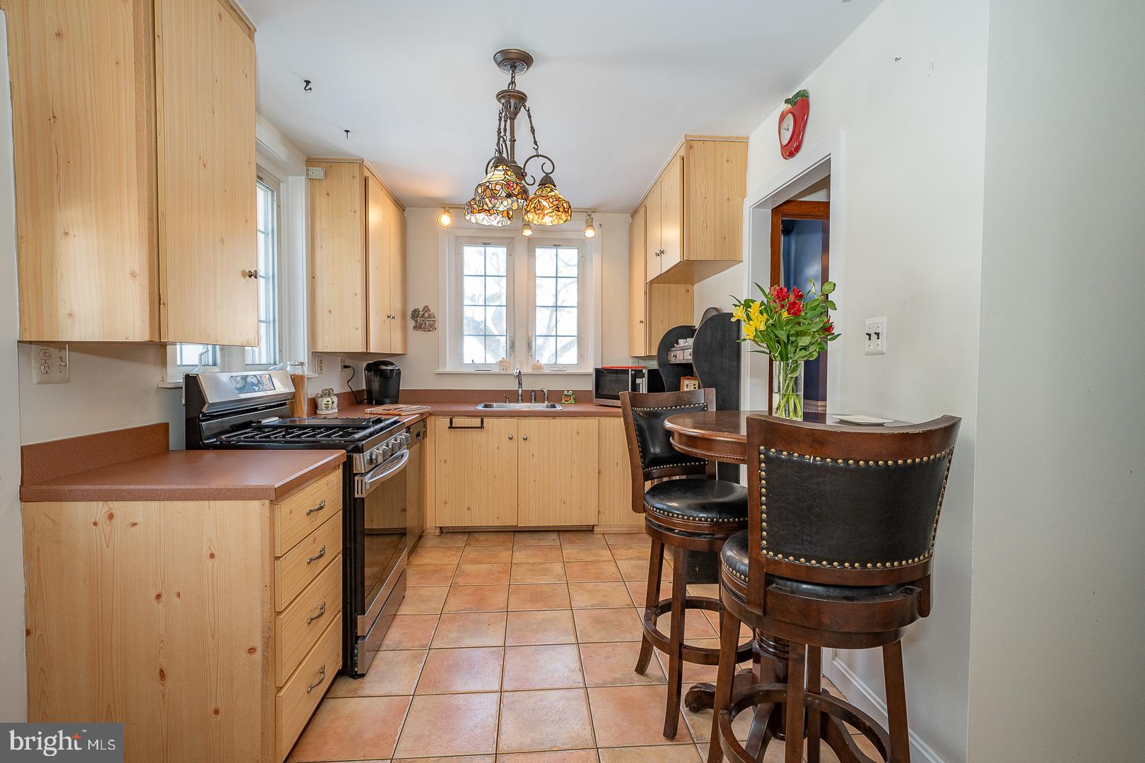 ROSELAWN ISLAND ES - Residential