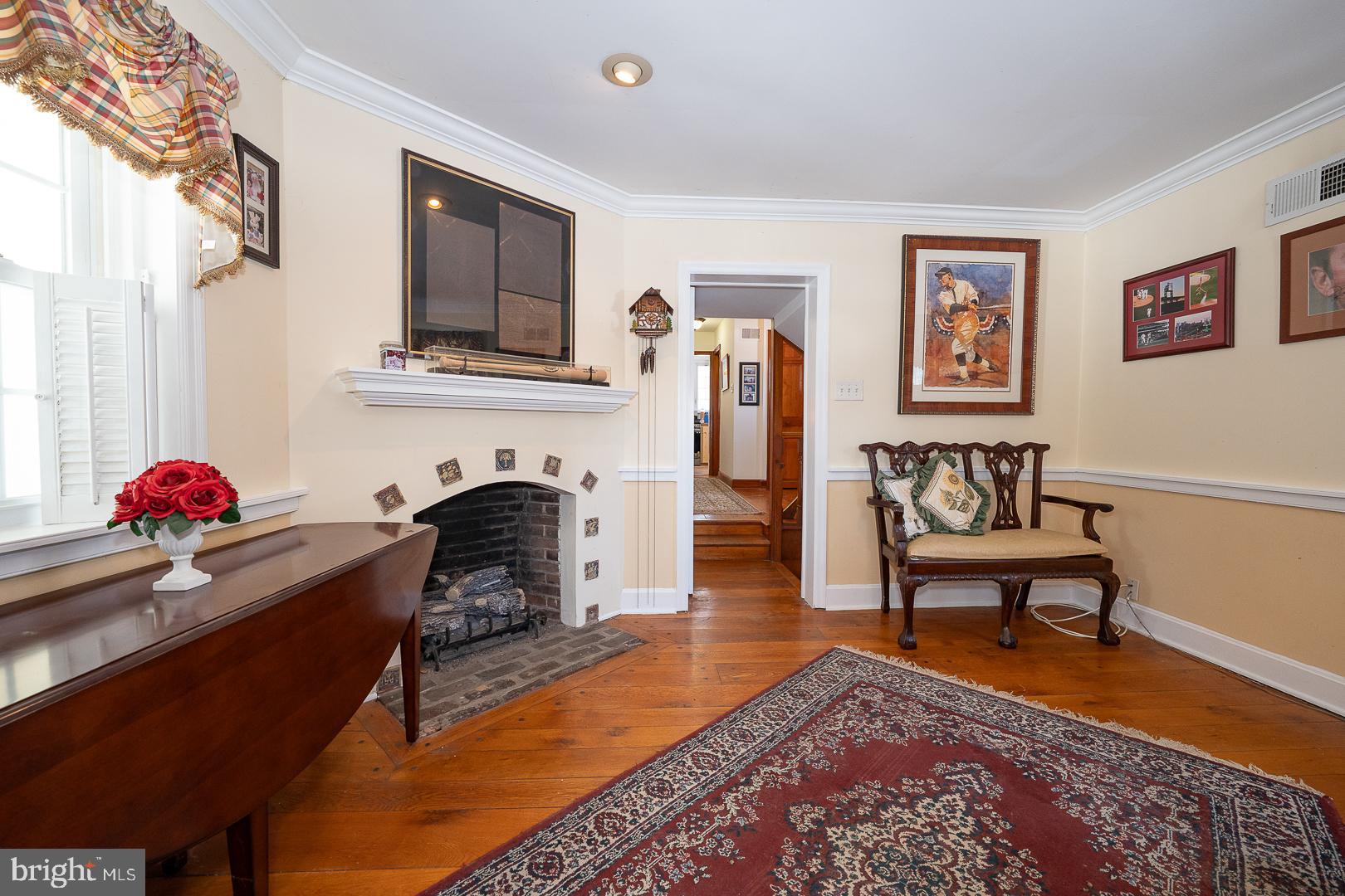 ROSELAWN ISLAND ES - Residential