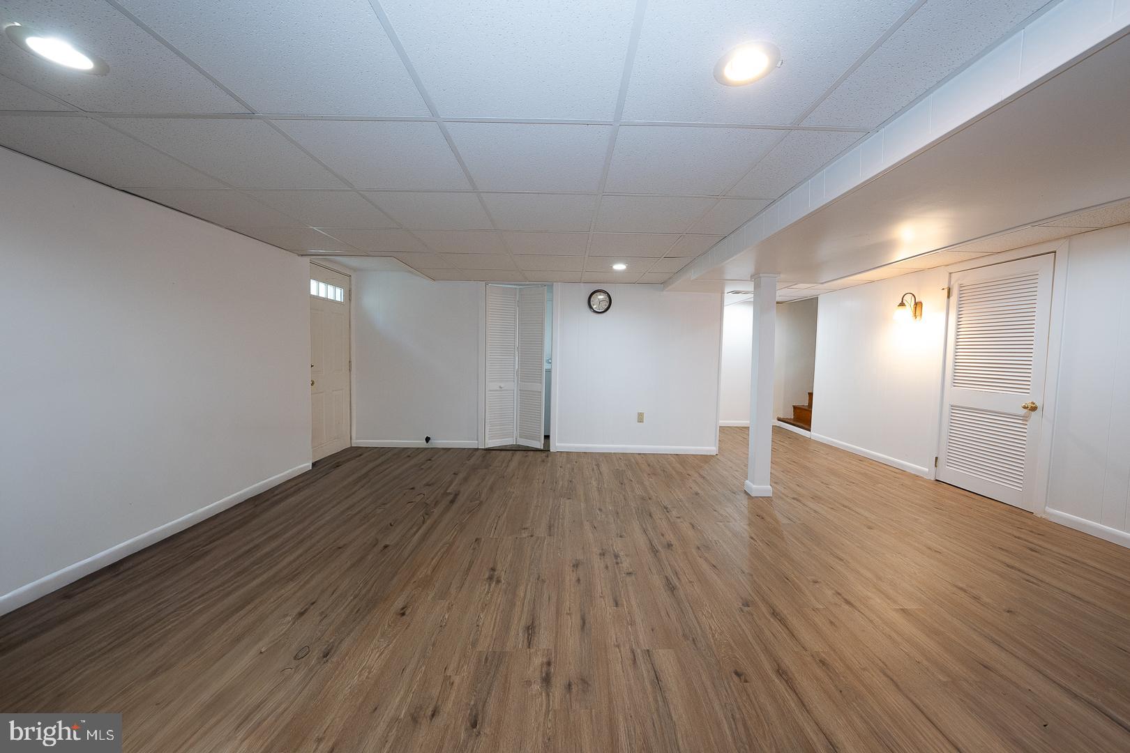 ROSELAWN ISLAND ES - Residential