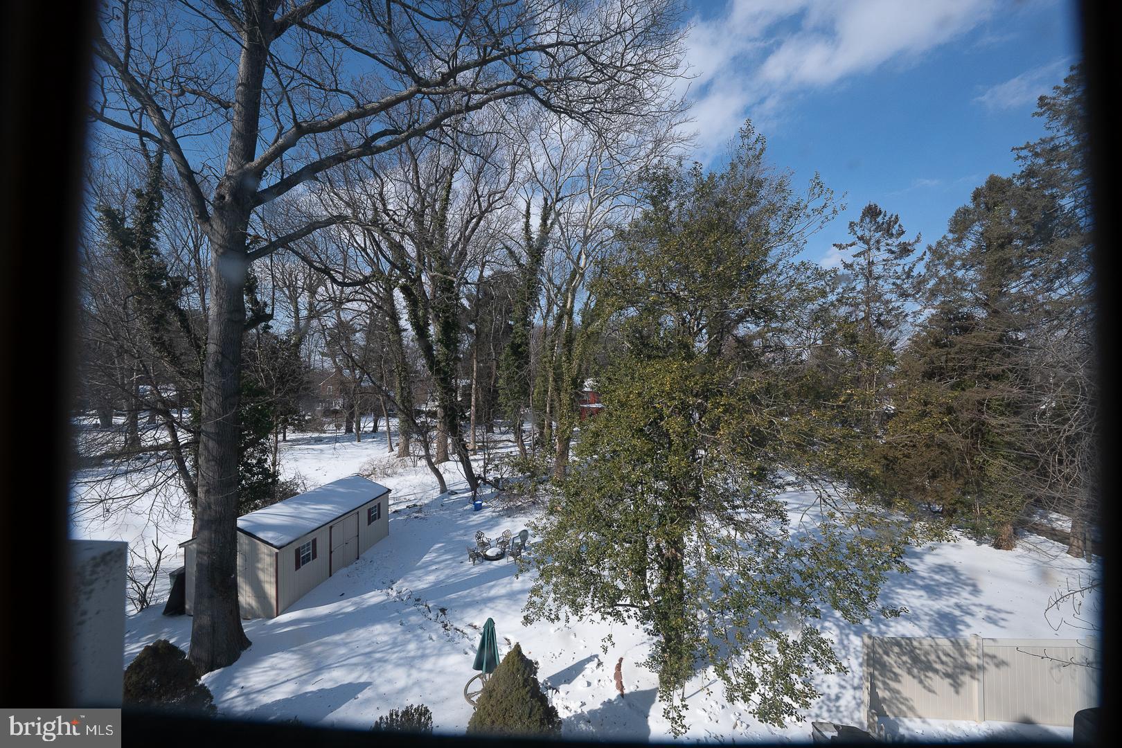 ROSELAWN ISLAND ES - Residential