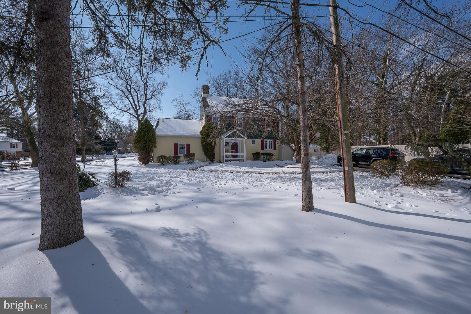 ROSELAWN ISLAND ES - Residential