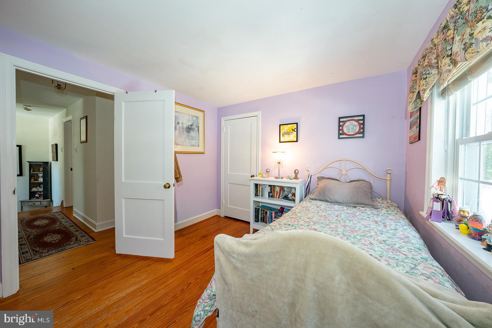 ROSELAWN ISLAND ES - Residential