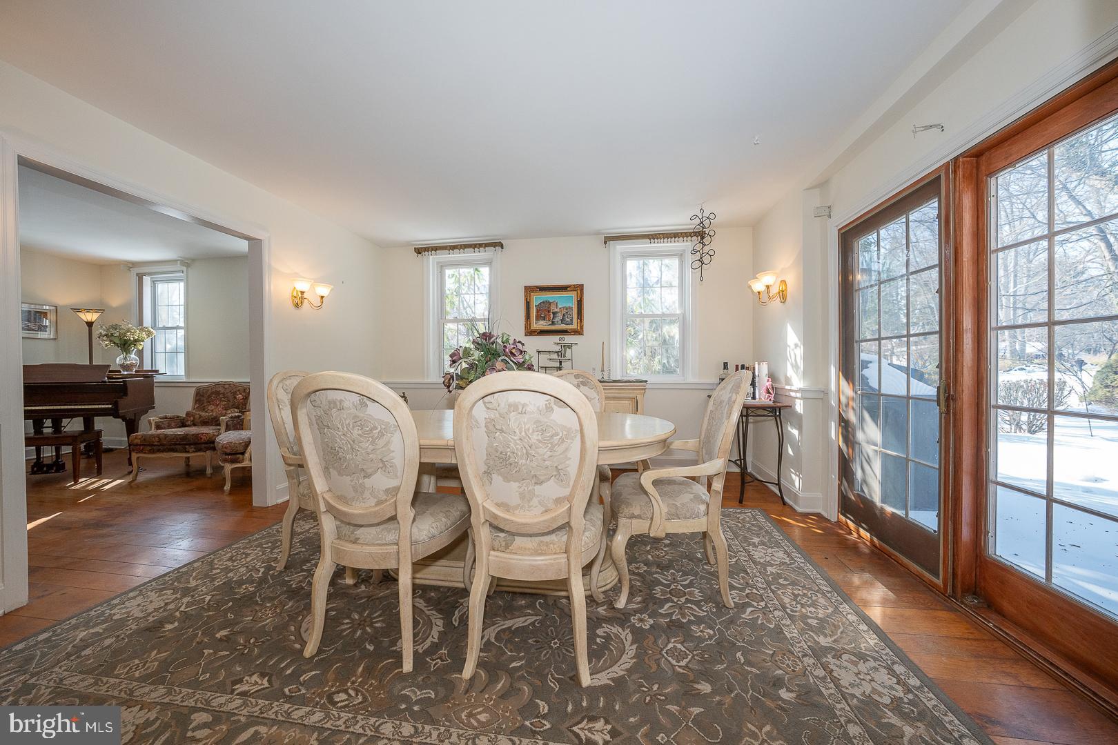 ROSELAWN ISLAND ES - Residential