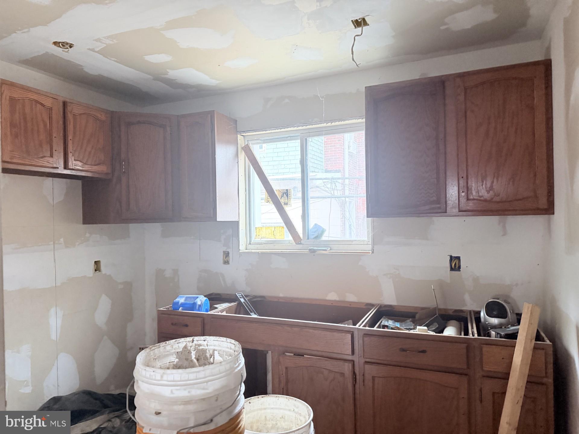 5738 DELANCEY STREET