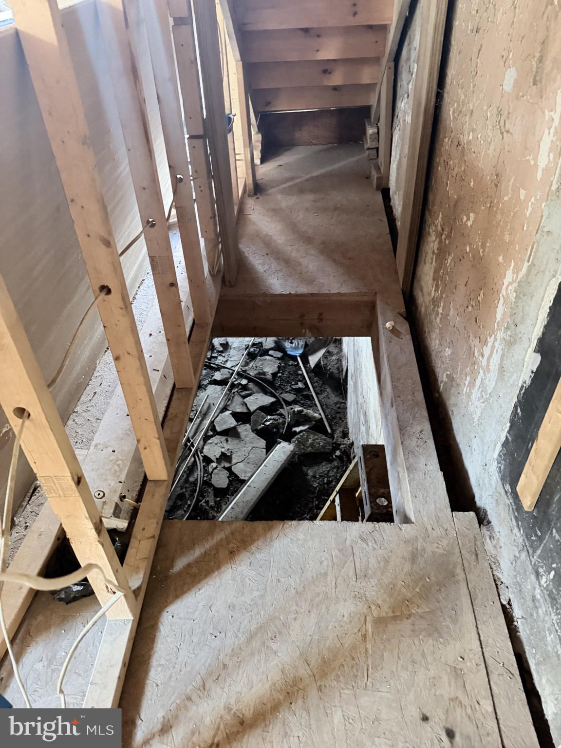 5738 DELANCEY STREET