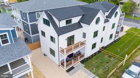 124 Swedes Street Unit 2, Dewey Beach, DE MLS: DESU2083366