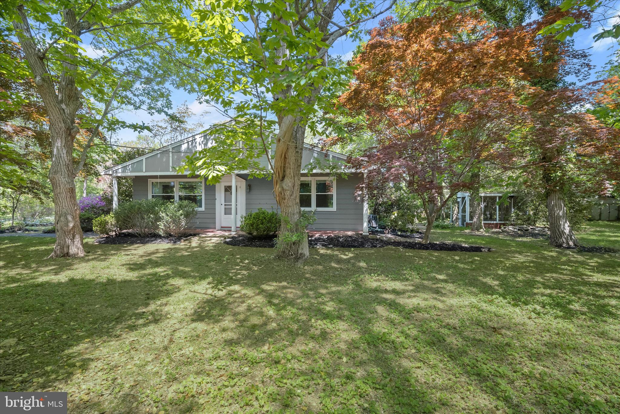 PLEASANT PLAINS - Residential