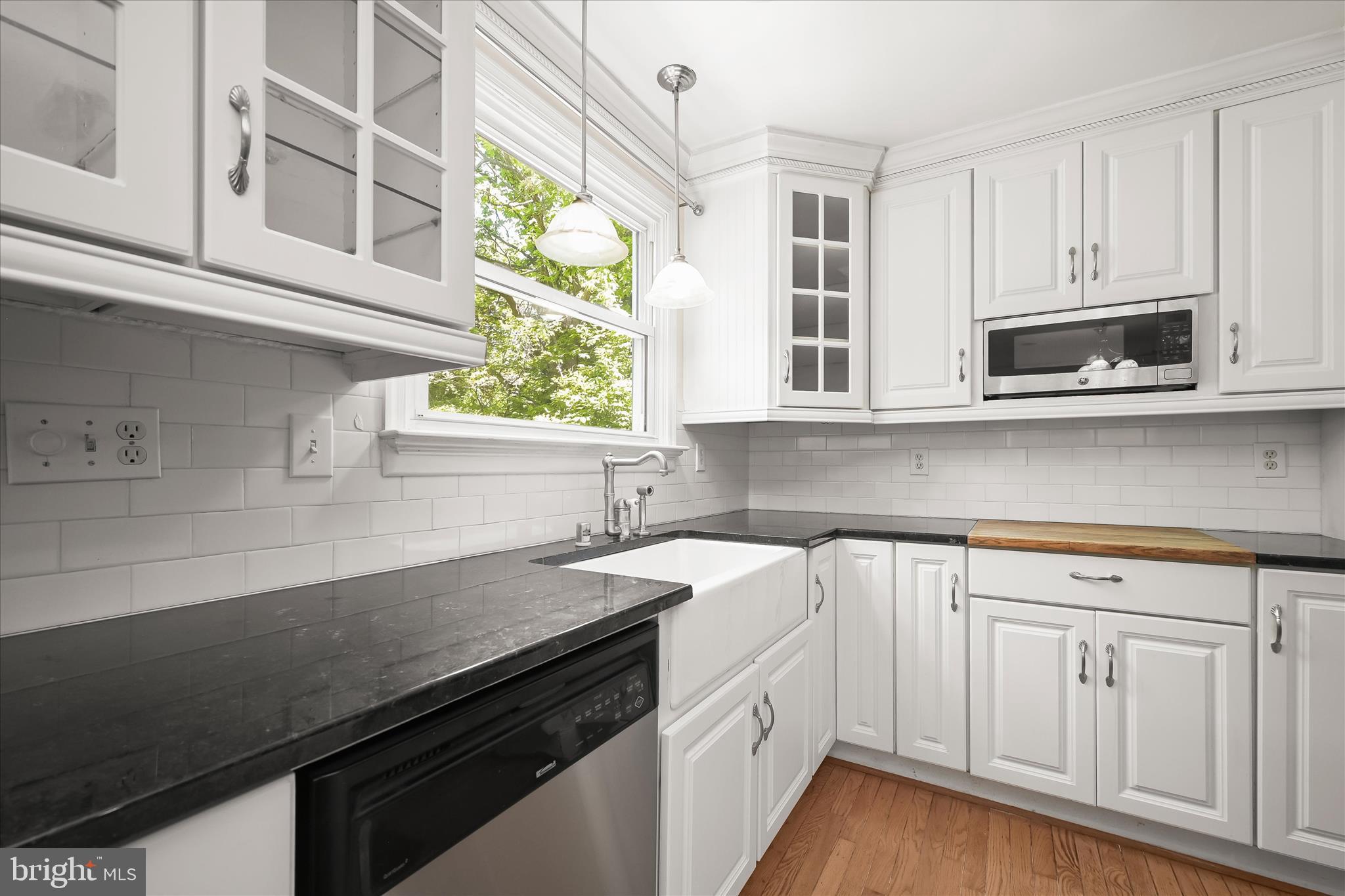 PLEASANT PLAINS - Residential