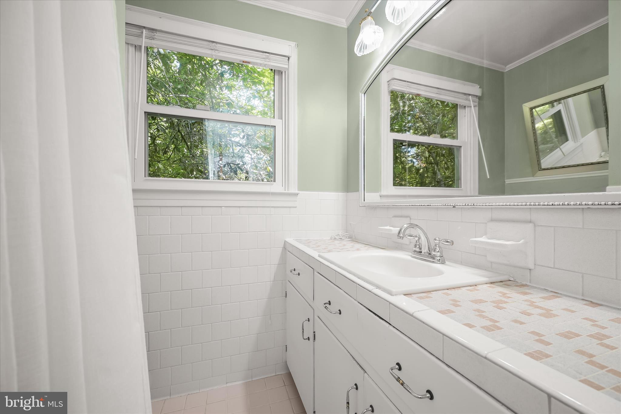 PLEASANT PLAINS - Residential