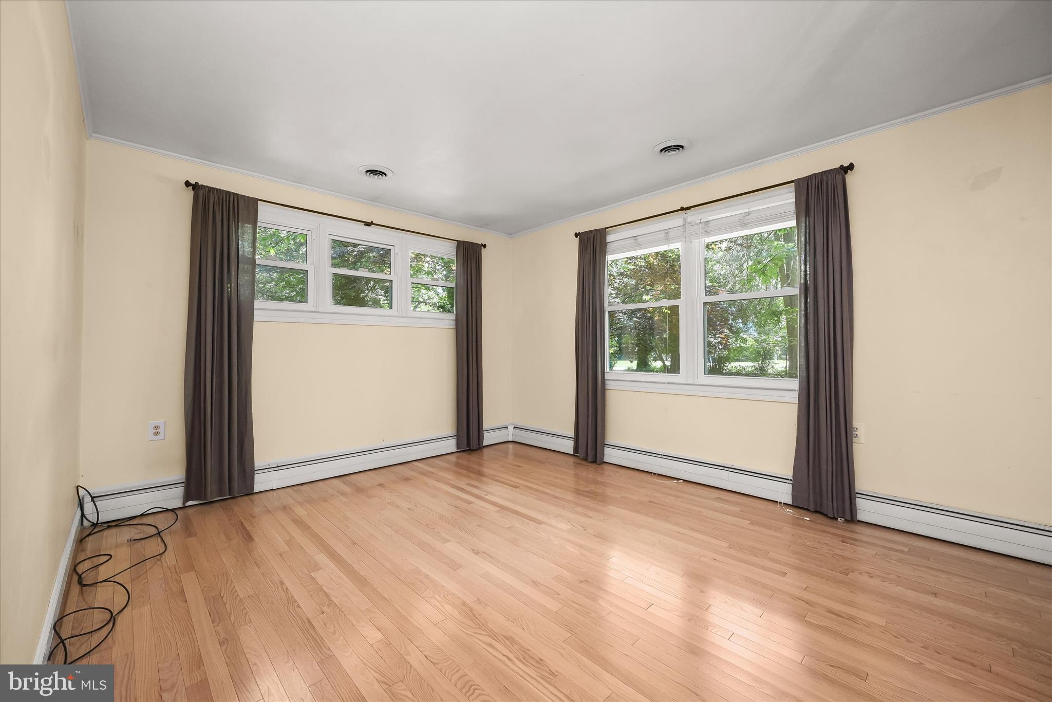 PLEASANT PLAINS - Residential