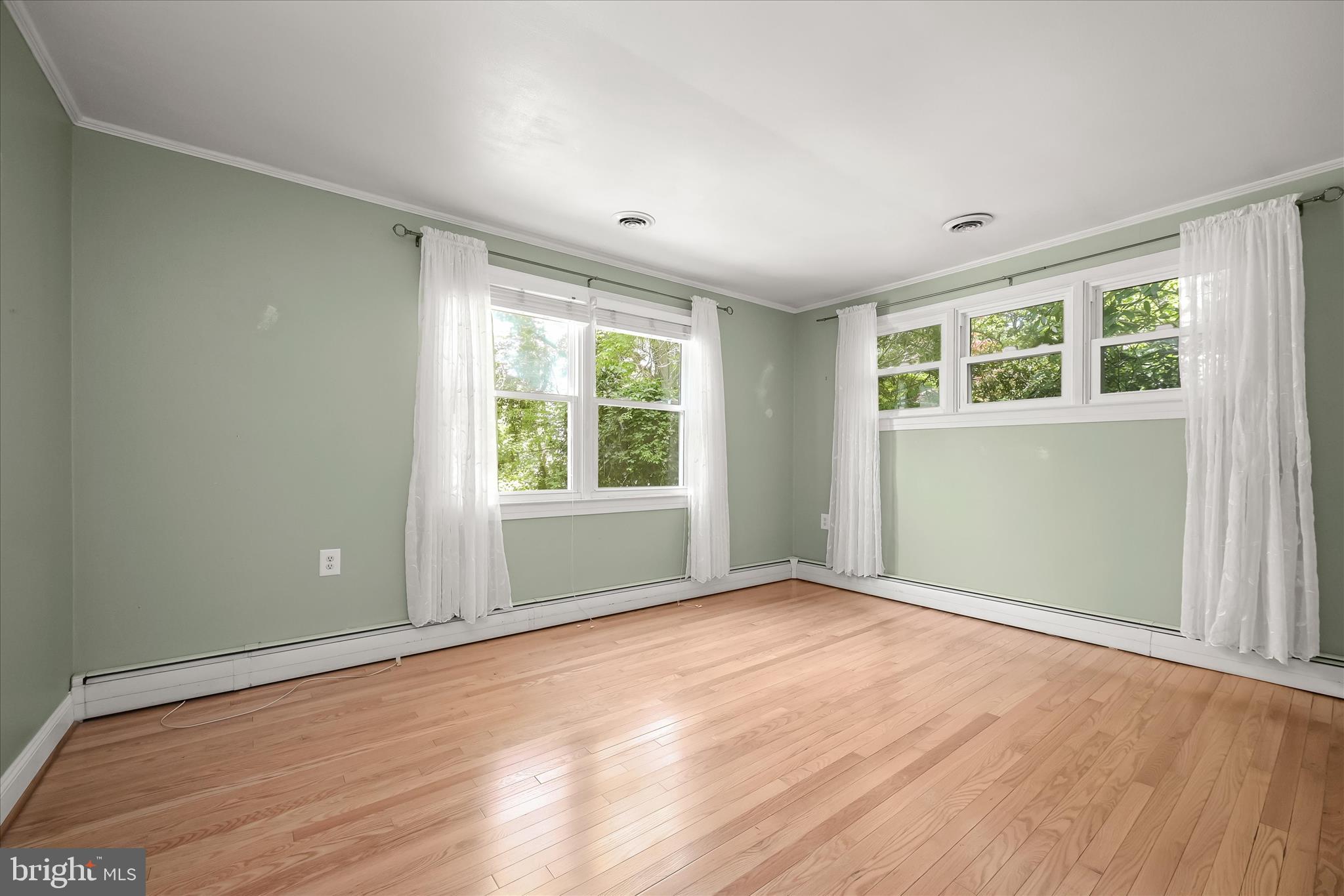 PLEASANT PLAINS - Residential