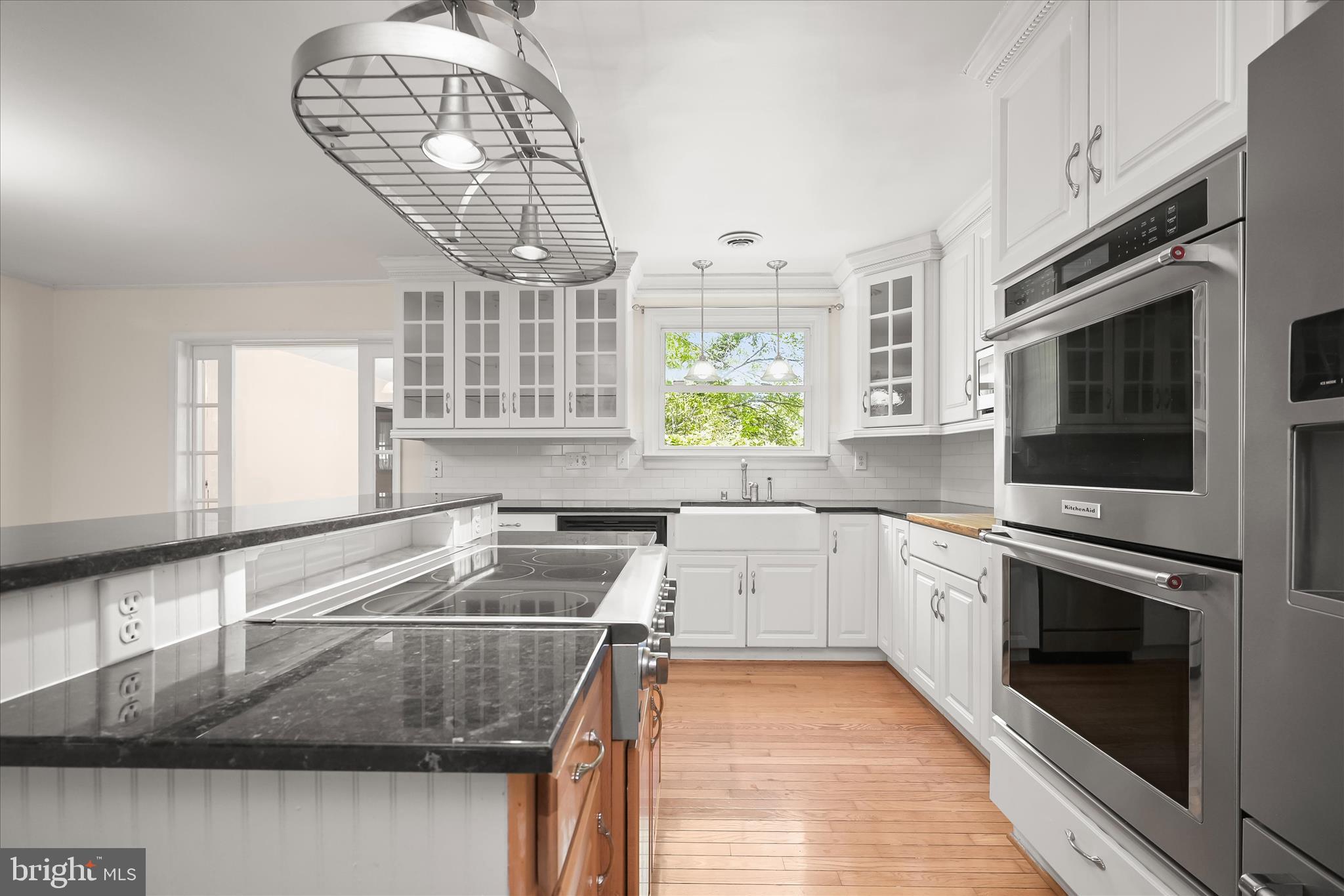 PLEASANT PLAINS - Residential