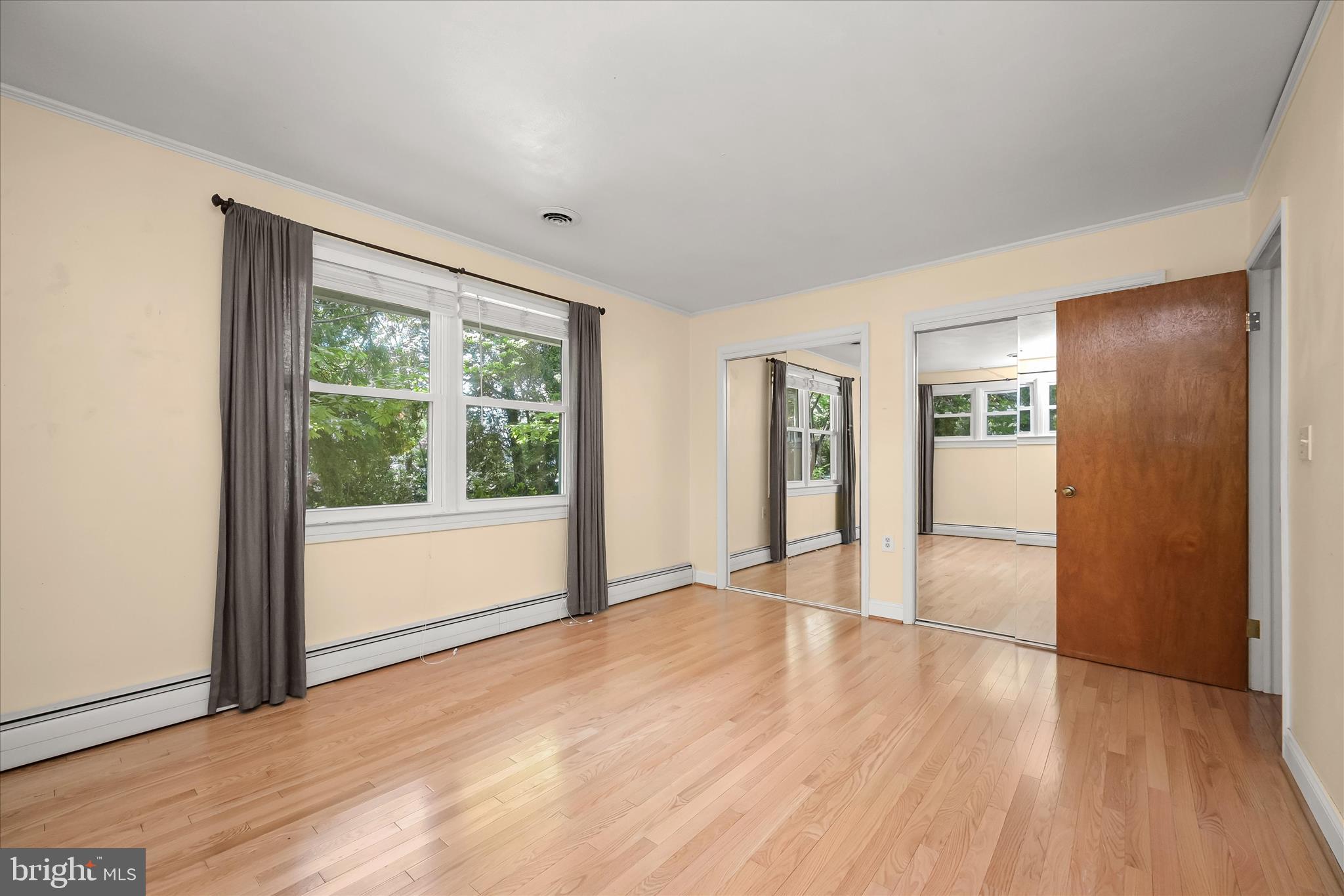 PLEASANT PLAINS - Residential